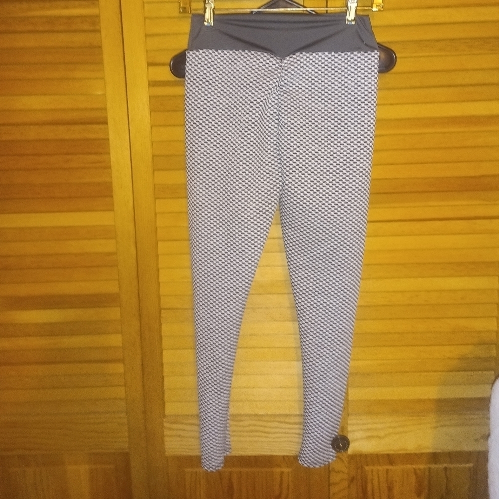 Tik tok yoga Pants leggings butt scrunch gray Sz S